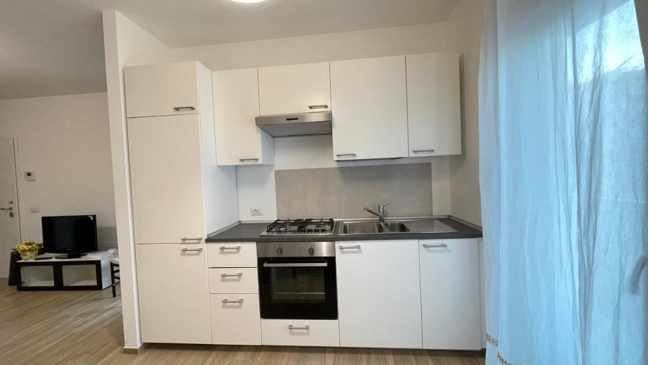 Central Modern Apartment Bari Luaran gambar