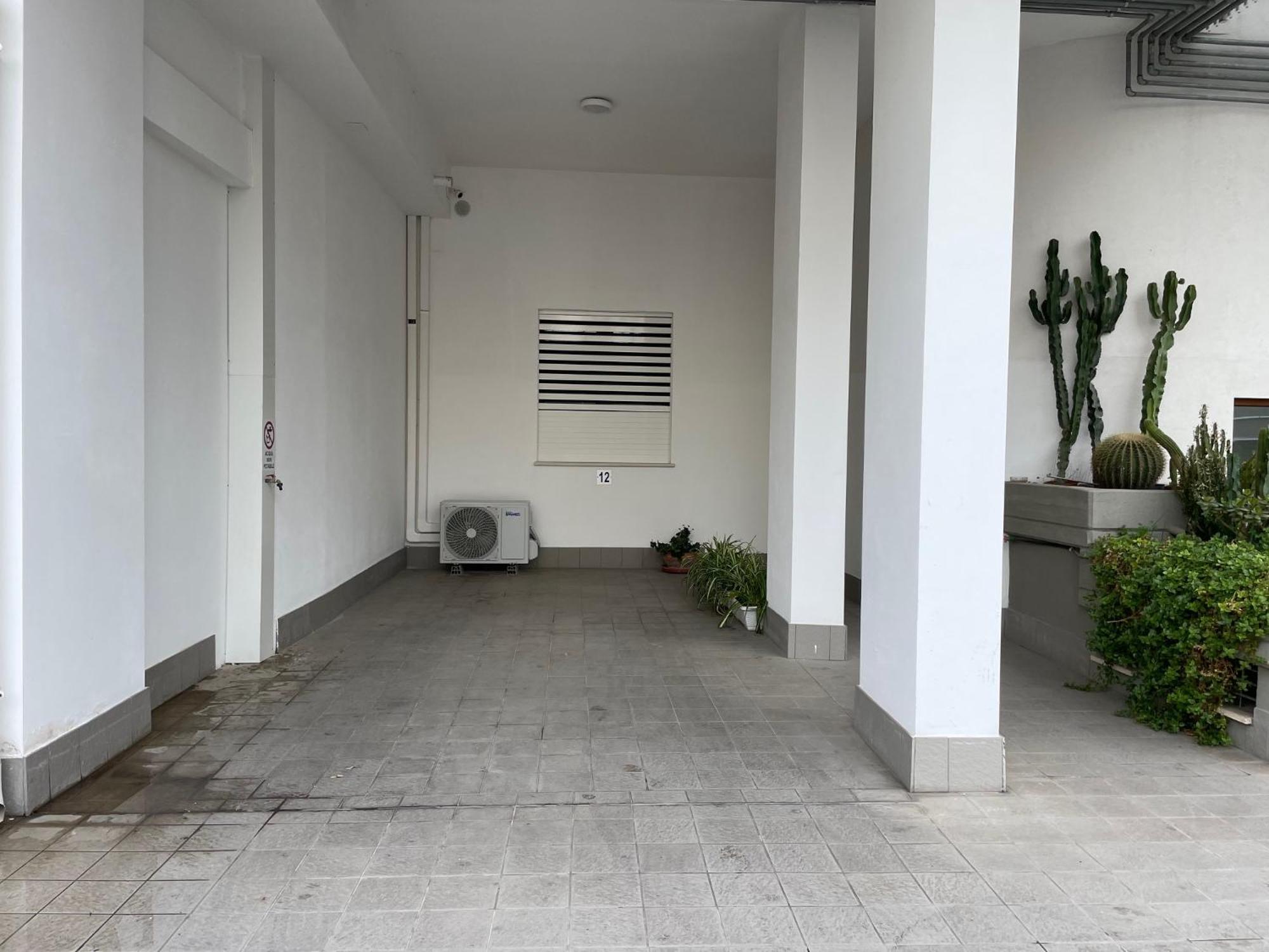 Central Modern Apartment Bari Luaran gambar